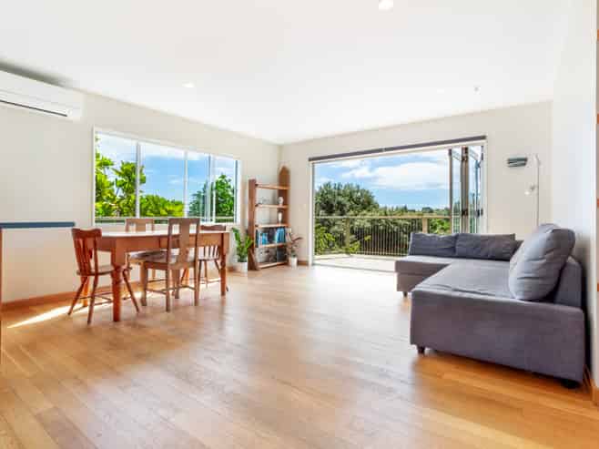37 Trig Hill Road, Onetangi
