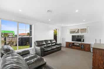 15 Prestons Road, Redwood