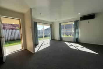 26 Robin Brooke Drive, Flat Bush