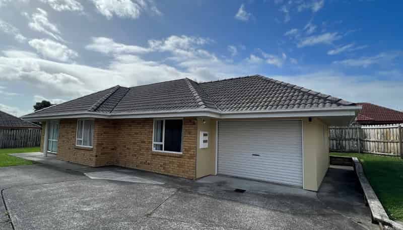 26 Robin Brooke Drive, Flat Bush