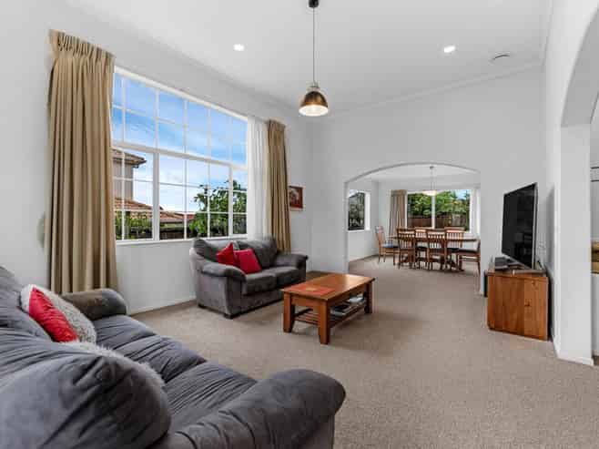 10 Point View Drive, East Tamaki Heights