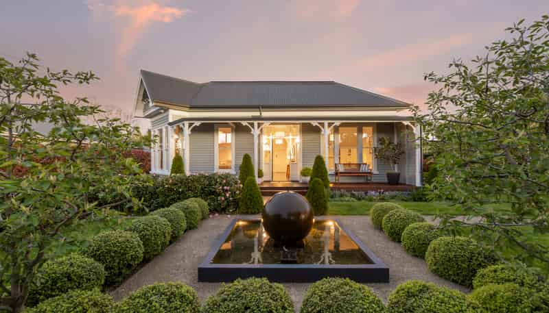 90 Hawthorne Street, Strowan