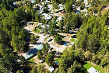 Naseby Holiday Park - 2,000 Feet Above Worry Level