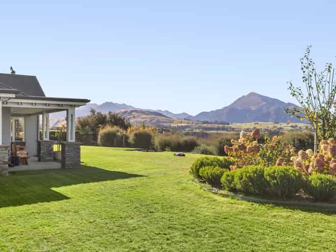 31 Matheson Crescent, Albert Town