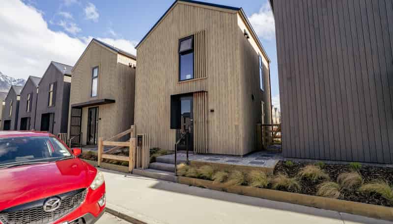 26/6 Hall Street, Frankton
