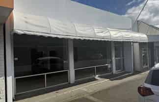 CENTRAL ŌTAKI OFFICE/SHOPFRONT!