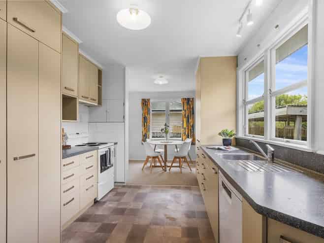 10 Findlay Street, Tawa