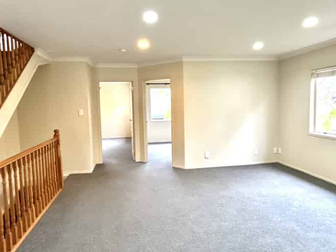 22D Claude Road, Epsom