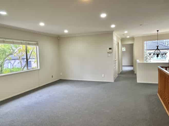 22D Claude Road, Epsom