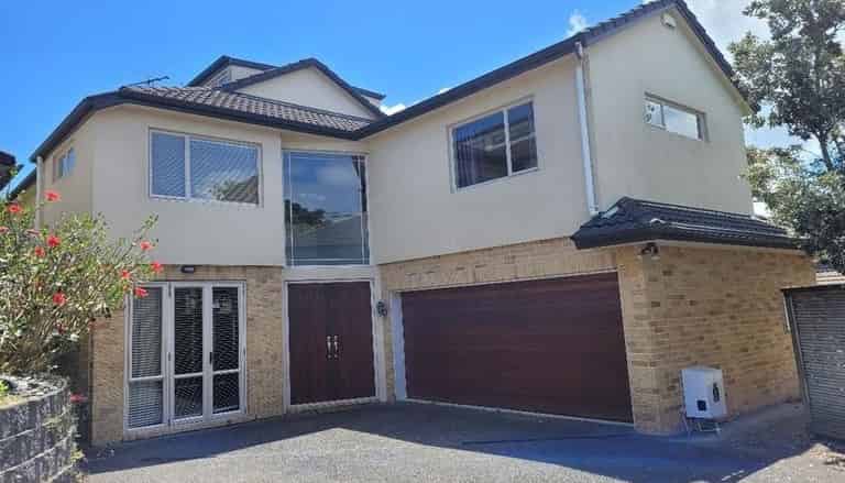 22D Claude Road, Epsom