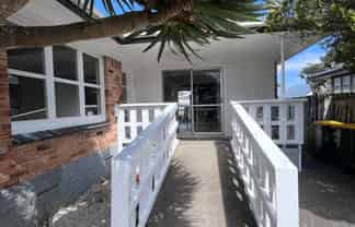 10 Martin Road, Manurewa