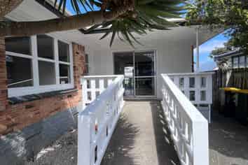 10 Martin Road, Manurewa
