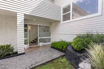 25 Imatra Place, Sunnyhills