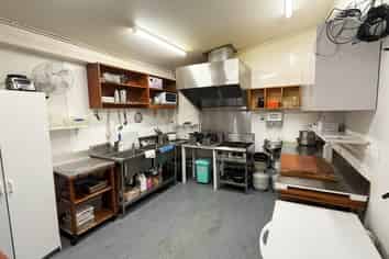 HOSPITALITY IN POINT CHEVALIER
