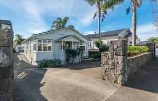 83 Shackleton Road, Mount Eden