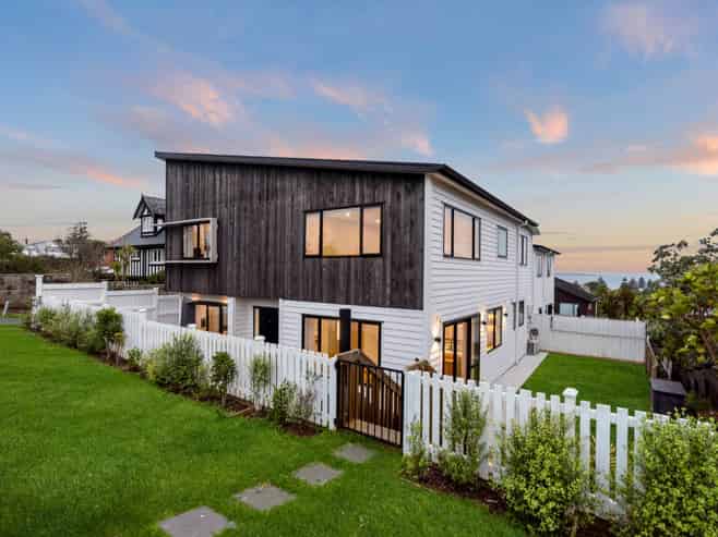 14B Law Street, Torbay