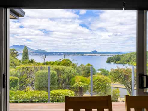 19 Te Urunga Place, Acacia Bay