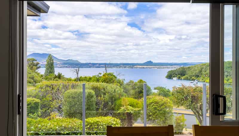 19 Te Urunga Place, Acacia Bay