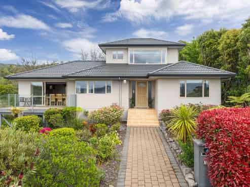 19 Te Urunga Place, Acacia Bay