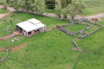 1896 Omana Road, Pukehuia