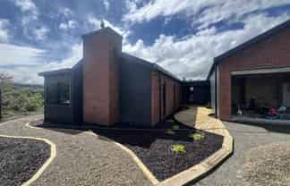 16 Lakemere Way, Kinloch