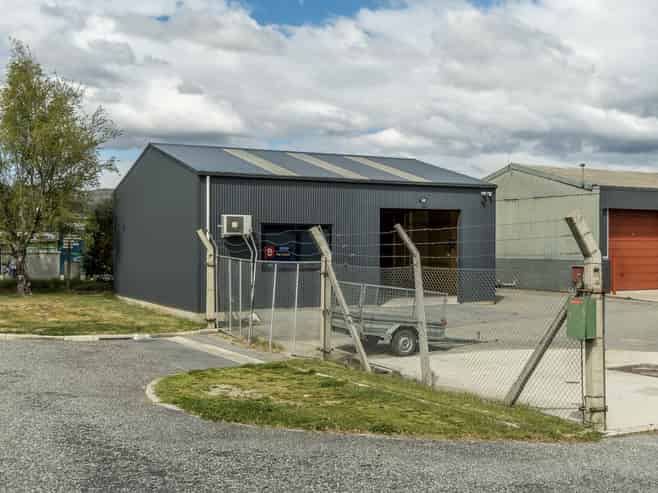Perfect sized workshop