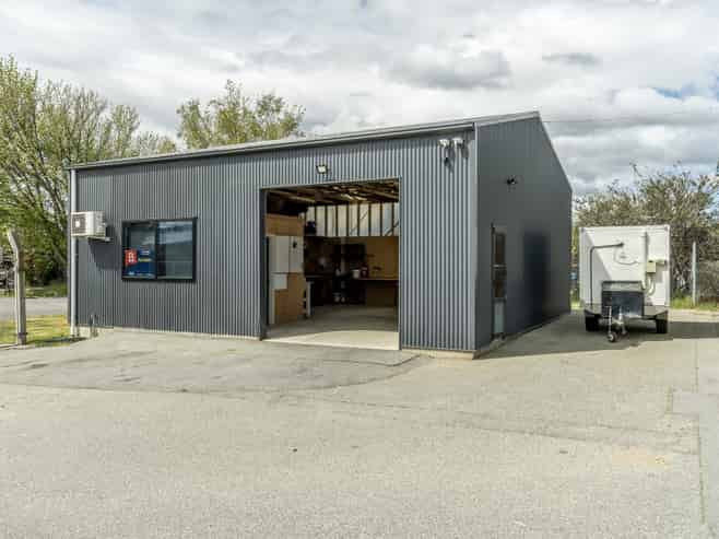 Perfect sized workshop