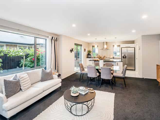 20 Rivers Edge, Northwood