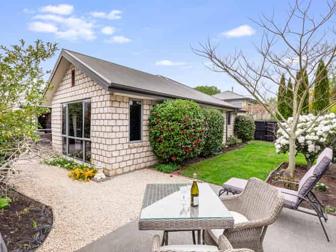 20 Rivers Edge, Northwood