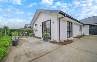 1/19B Robert Might Road, Huapai