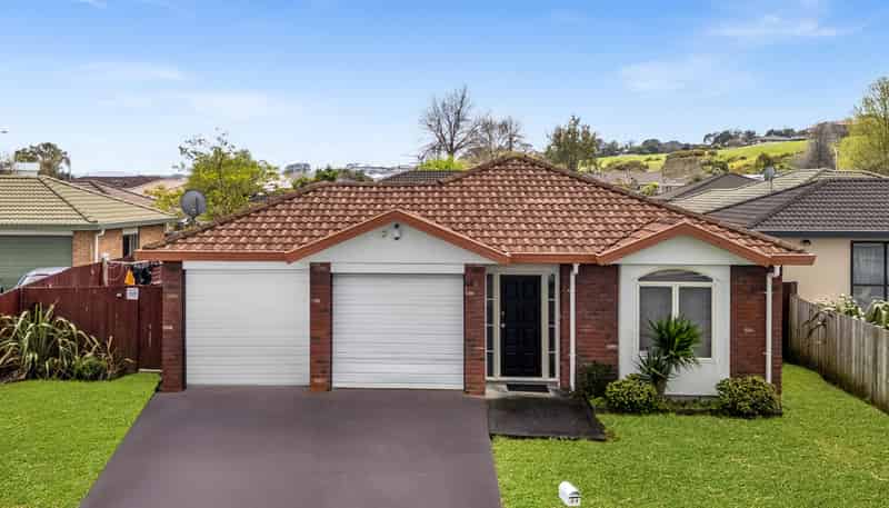 24 Liddesdale Place, Papakura