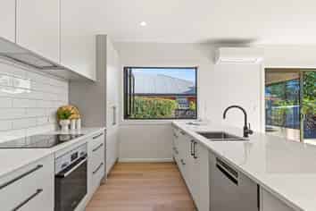 37 Sullivan Avenue, WOOLSTON