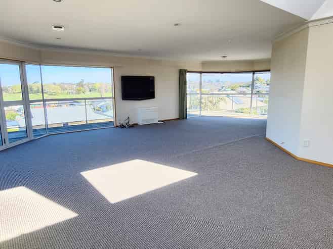 11 Waimataitai Street, Waimataitai