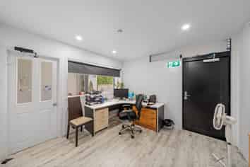 Corner Unit. Prime Play.