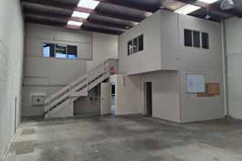 Constellation Cracker - Warehouse + Showroom