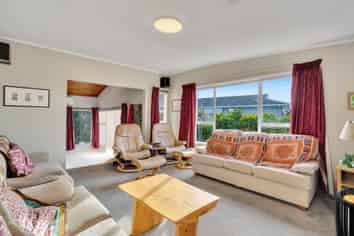 138 New Windsor Road, New Windsor