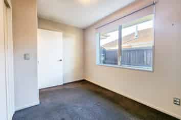 16a Voss Street, Shirley
