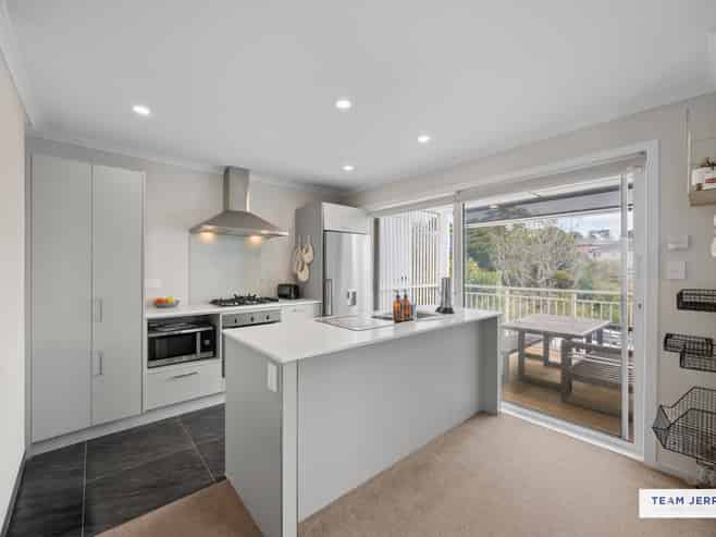 35 Arrowsmith Drive, Flat Bush
