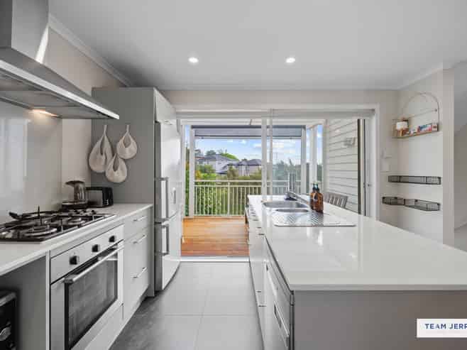 35 Arrowsmith Drive, Flat Bush