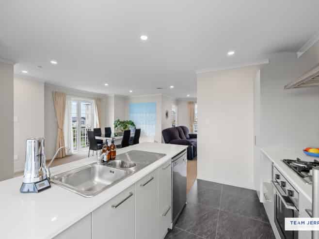 35 Arrowsmith Drive, Flat Bush