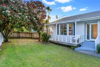 76 Wirihana Road, Titirangi