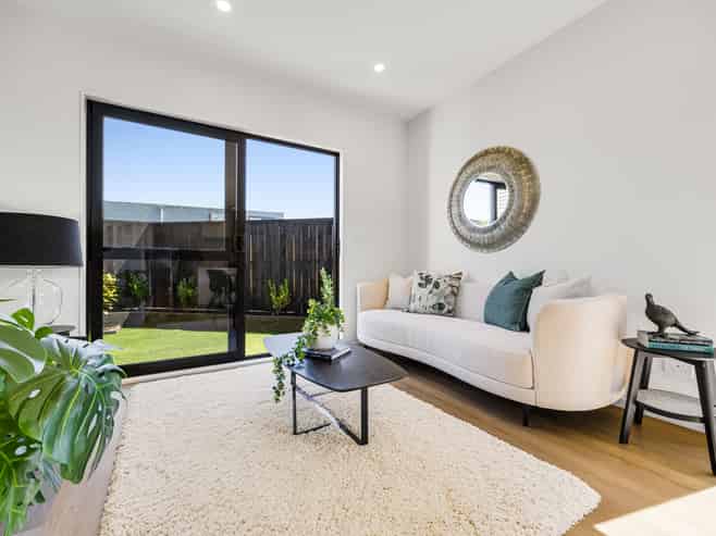 96 Bluebird Crescent, Unsworth Heights