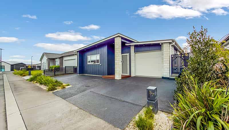 57 Trewern Avenue, Chartwell