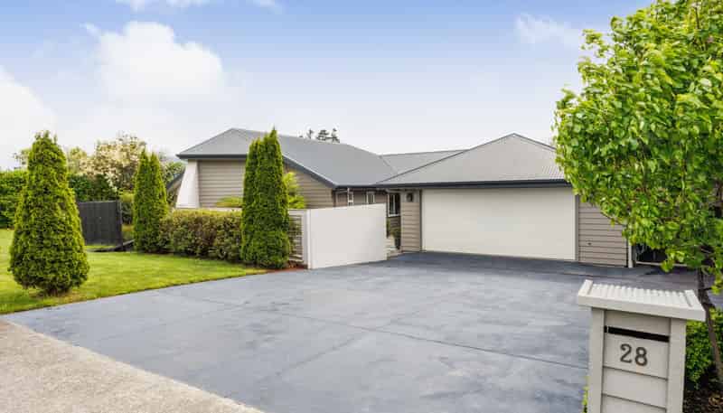 28 Cashmere Drive, Fitzherbert
