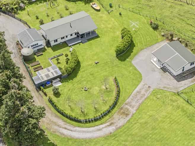 489A Barrett Road, Omata