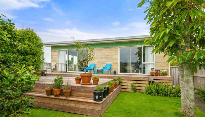 23 Knightsbridge Drive, Forrest Hill