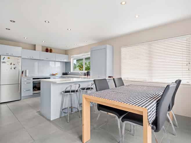 23 Knightsbridge Drive, Forrest Hill