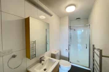 804/17 Putney Way, Manukau