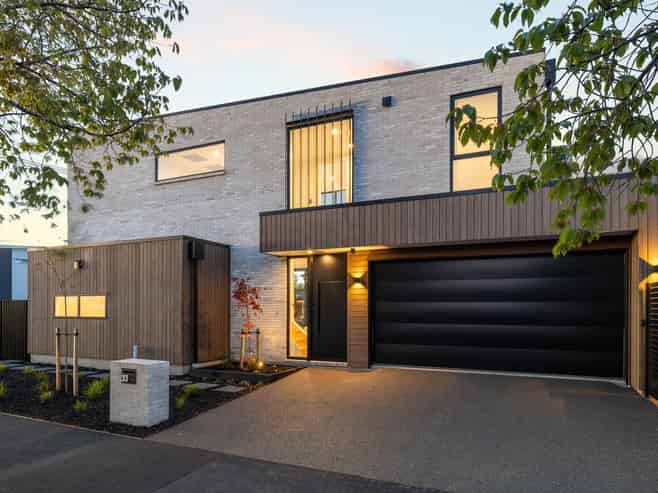33 Clare Road, Merivale