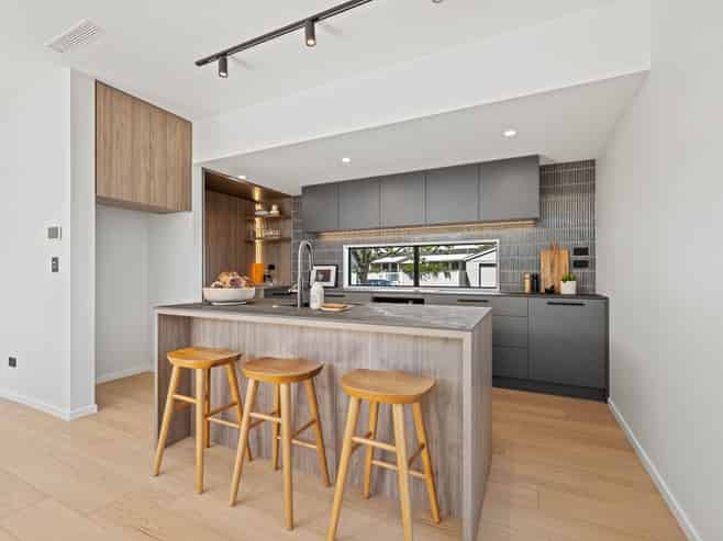 33 Clare Road, Merivale